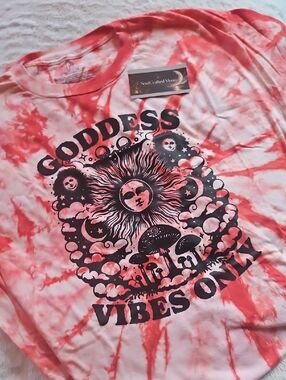 George Pink and White Tie-Dye 'Goddess Vibes Only' Graphic Tee